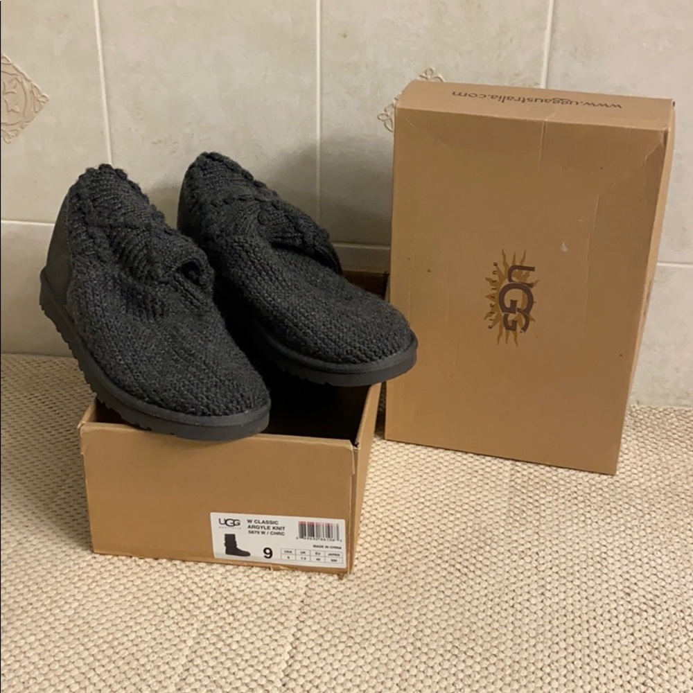 Like New Classic Tall Dark Grey Argyle Knit GGS